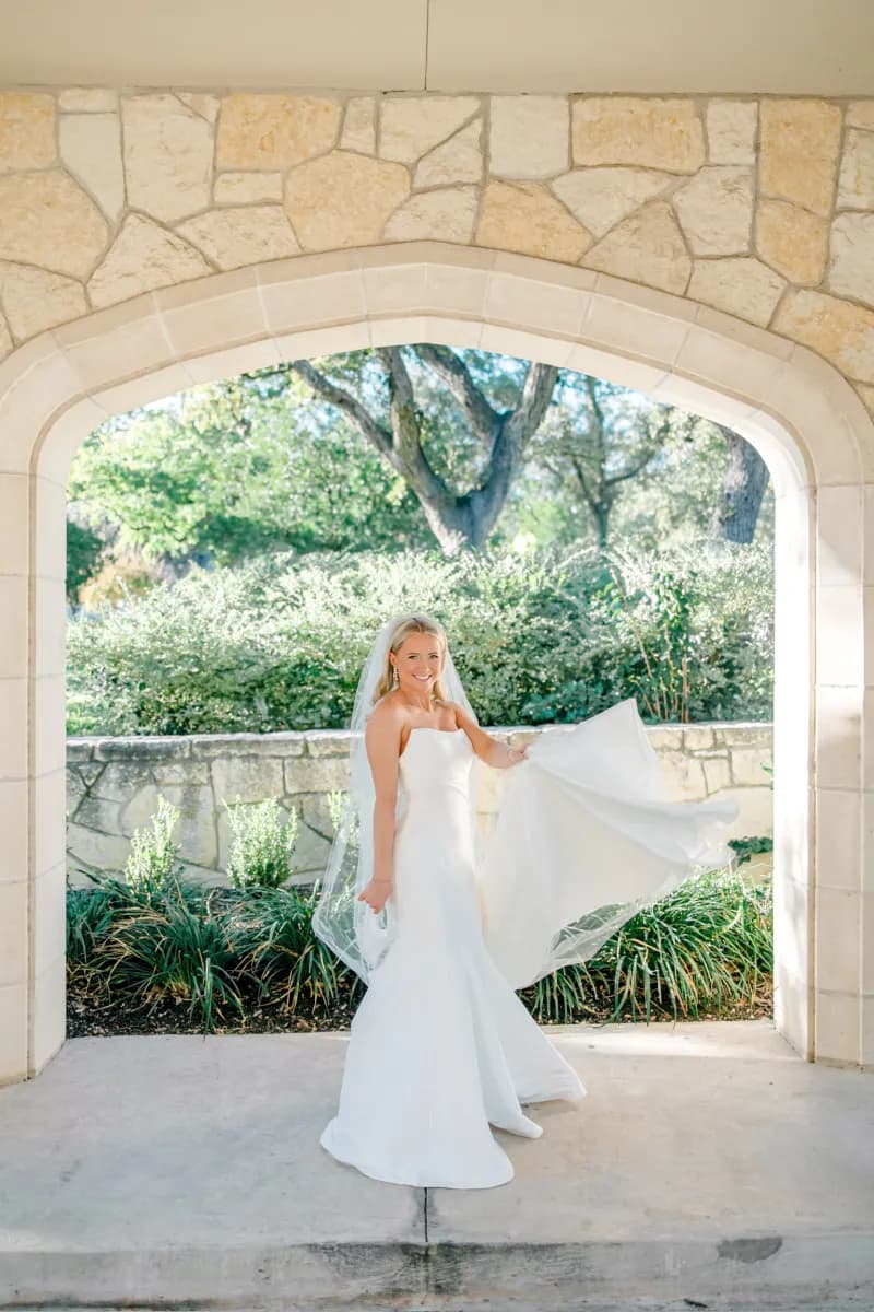 Sunday Tan bridal spray tan client - wedding photo 2