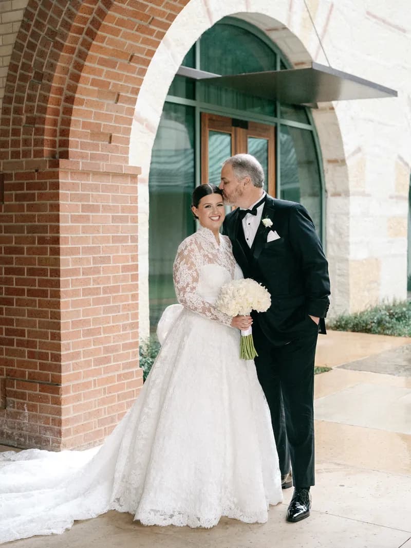 Sunday Tan bridal spray tan client - wedding photo 13