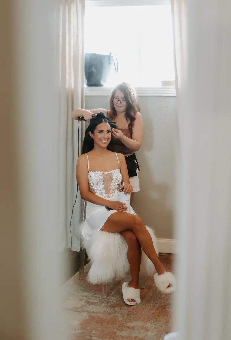 Sunday Tan bridal spray tan client - wedding photo 15