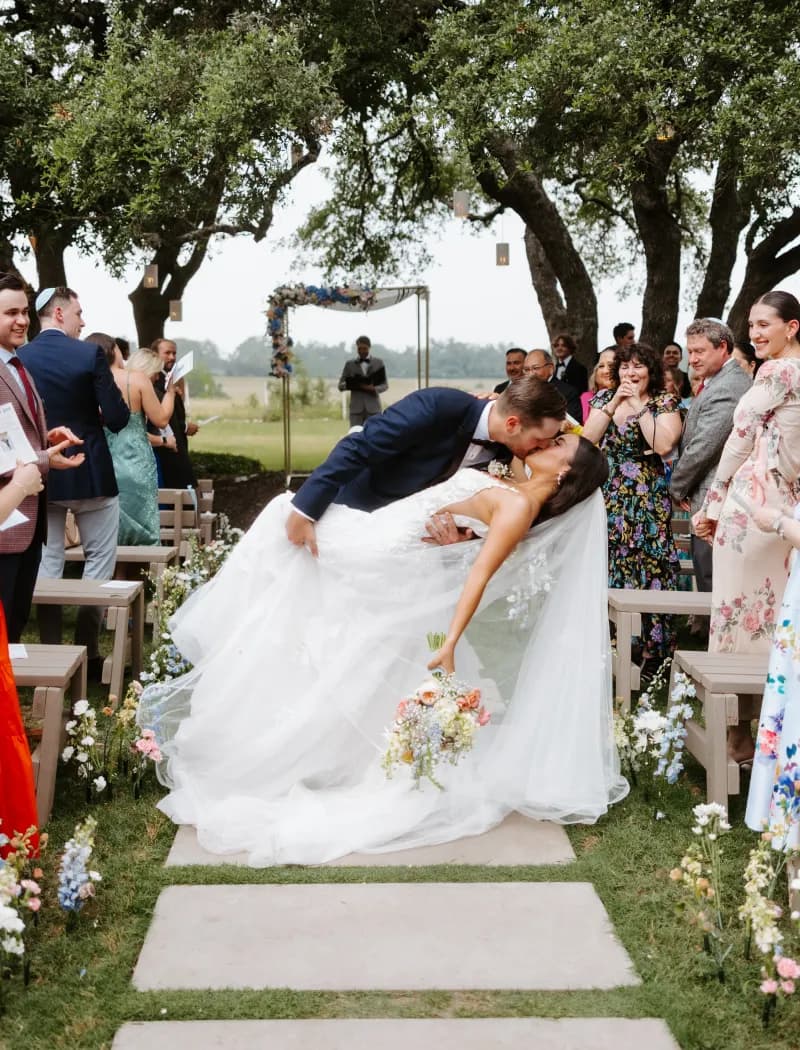 Sunday Tan bridal spray tan client - wedding photo 16