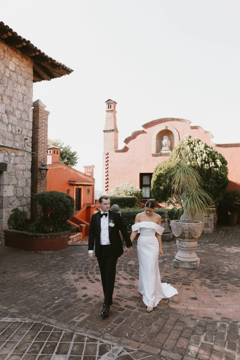 Sunday Tan bridal spray tan client - wedding photo 22