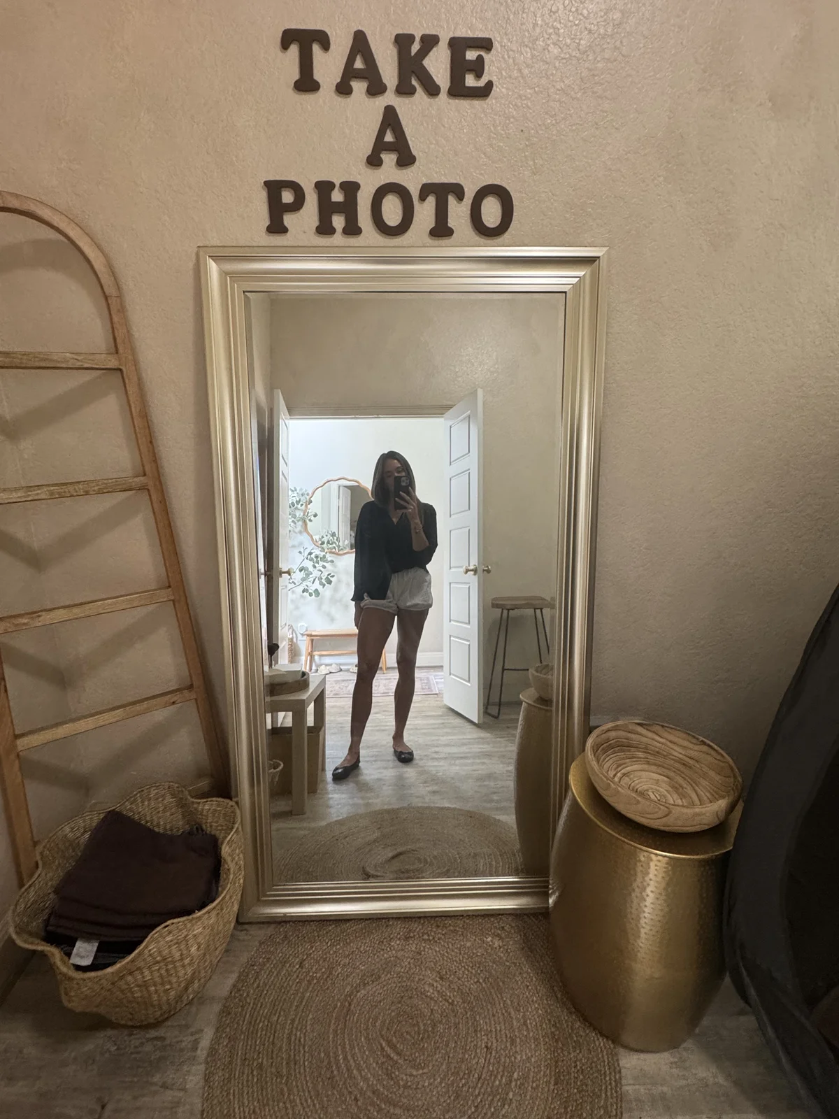 Sunday Tan studio mirror